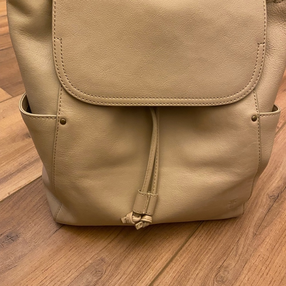 Beautiful Olivia Frye Cream Leather Backpack